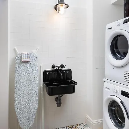 Metro Wilenski #4 By Bookinghost