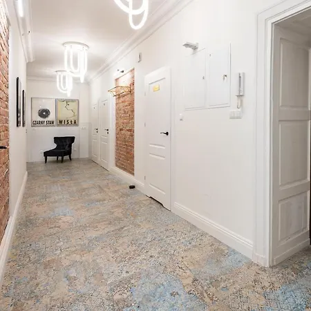 Metro Wilenski #4 By Bookinghost