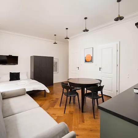 Metro Wileński #4 Apartament *