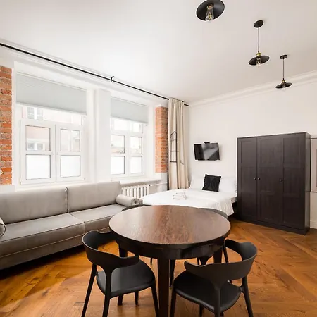 Metro Wilenski #4 By Bookinghost * Varsovie