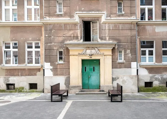 Metro Wilenski #4 By Bookinghost